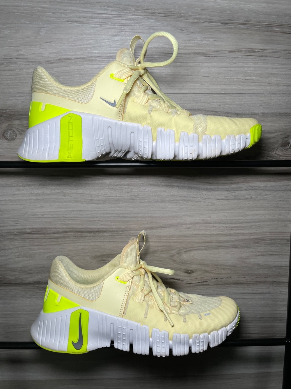 Women's Nike Free Metcon 5, Size 8.5 US - Picture 2 of 9
